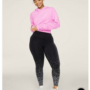 🆕️Vs Pink Ultimate High waist 7/8 leggings Sz Med